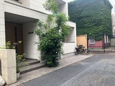 【エントランス】 | 代官山フラット