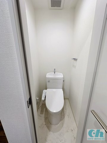 パラスI 103号室のトイレ