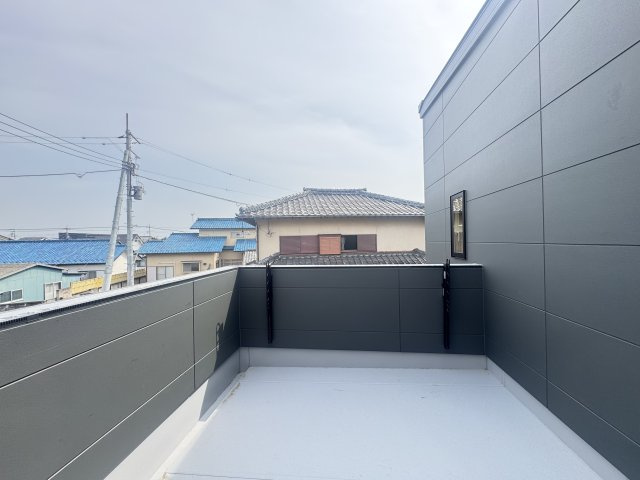 新築　高崎市上中居町　4号棟のバルコニー|現地写真　日当たり良好のバルコニー！