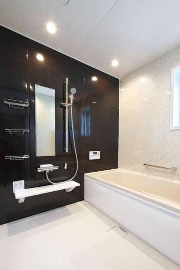 【浴室】 | 天童市芳賀タウン南【モデルハウス】 | 広々1.25坪のユニットバスはゆっくり入浴頂けます。