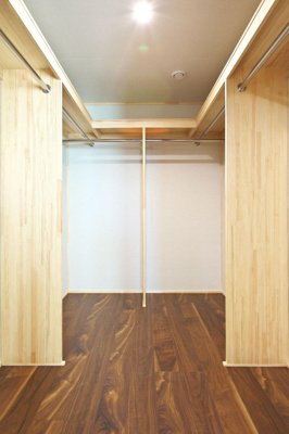 【収納】 | 天童市芳賀タウン南【モデルハウス】 | ハンガー収納のウォークインは便利ですね！