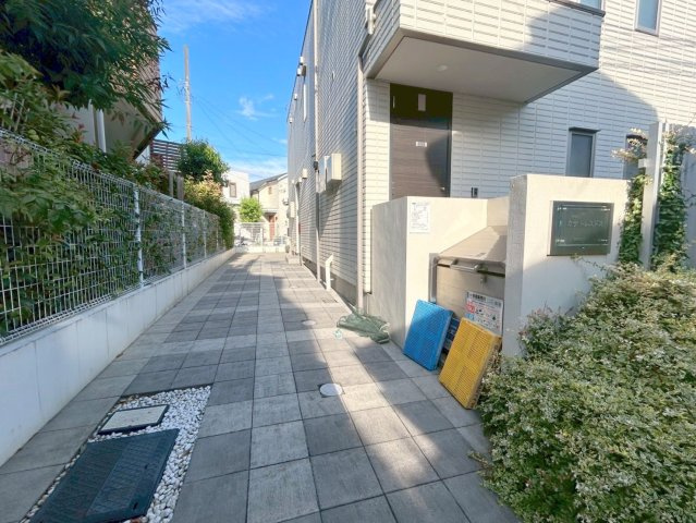 カサ　トレスドスのエントランス|★共用部★