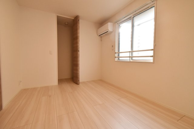 ヴェラアズールの洋室|6.1帖