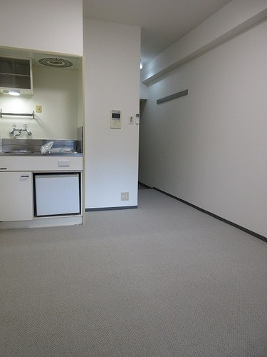 ライオンズマンション新大阪第５のその他|洋室（バルコニー側から望む）※前回募集時／２０２２年１０月の