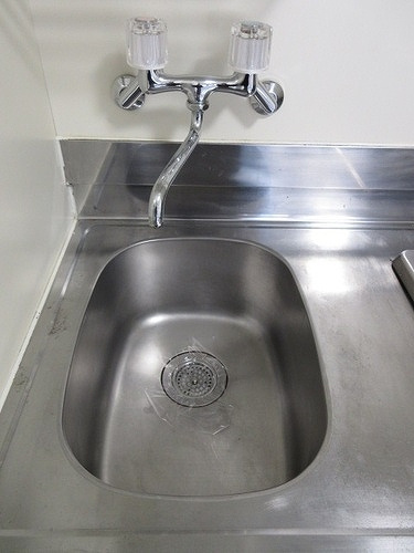 ライオンズマンション新大阪第５の設備|シンク　※前回募集時／２０２２年１０月の写真