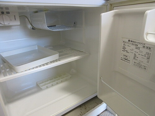ライオンズマンション新大阪第５の設備|ミニ冷蔵庫　※前回募集時／２０２２年１０月の写真