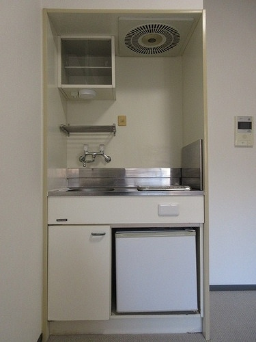 ライオンズマンション新大阪第５のキッチン|ミニキッチン　※前回募集時／２０２２年１０月の写真