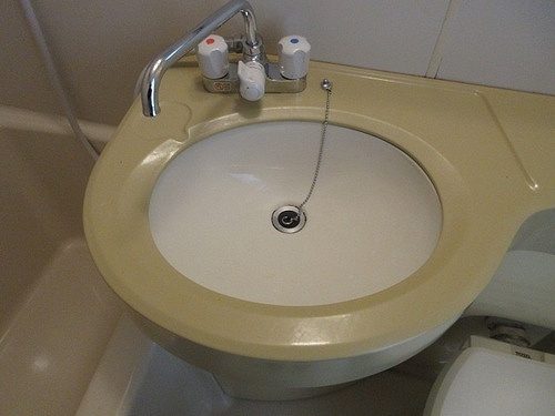 ライオンズマンション新大阪第５の洗面所|３点ユニットバス（洗面台）※前回募集時／２０２２年１０月の写