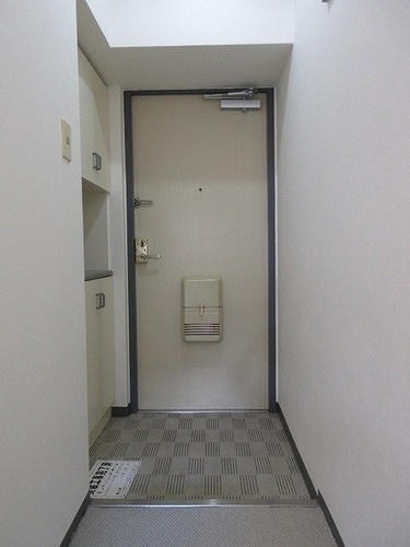 ライオンズマンション新大阪第５の玄関|玄関　※前回募集時／２０２２年１０月の写真