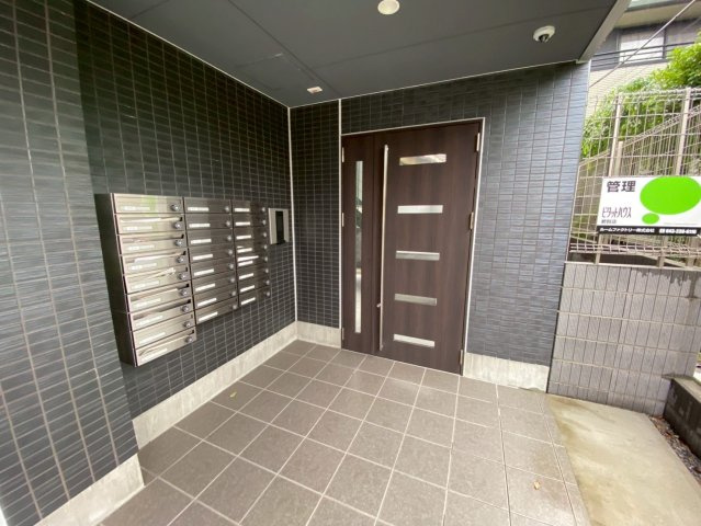 【エントランス】