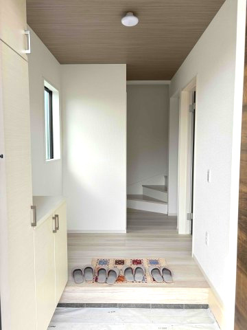 玉村町11期（全１棟）１号棟の玄関