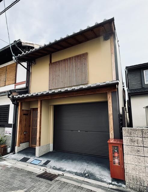 上京区新元町　店舗付き住居
