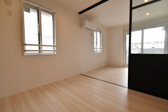 ヴィクトワール庄の洋室|洋室4.5帖