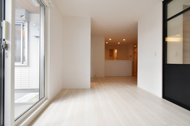 ヴィクトワール庄の居間・リビング