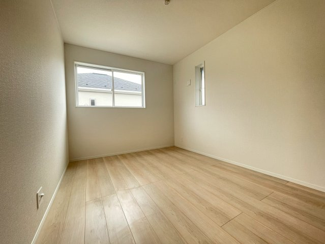 富士宮市万野原新田第29　新築戸建　全７棟　2号棟の洋室|現地写真