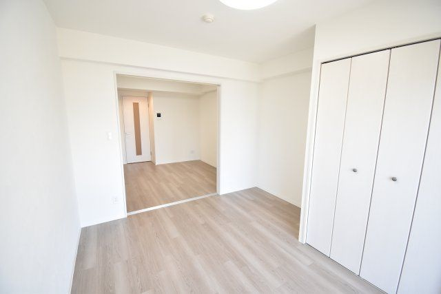 レジデンス朝潮橋の寝室