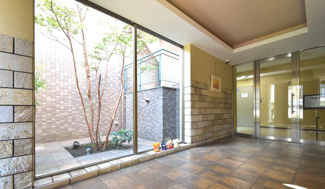 【ロビー】 | 清掃が行き届いたエントランス(^^)/