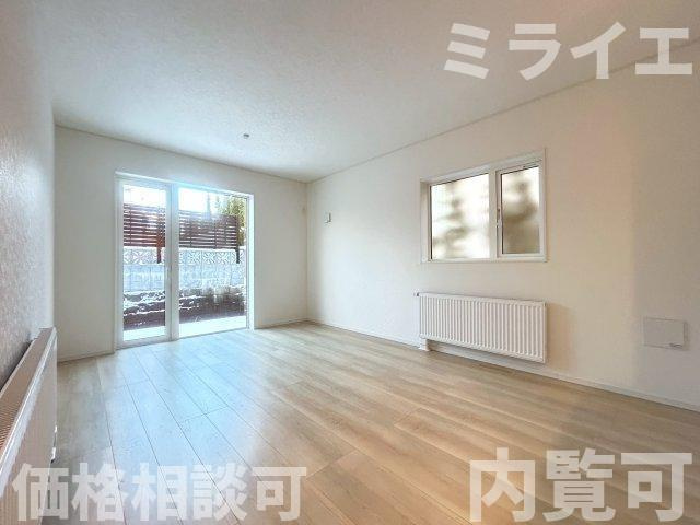 【新築戸建】札幌市厚別区もみじ台北6丁目10棟の居間・リビング|【仲介手数料無料】【価格相談可能】【内覧可能】です。