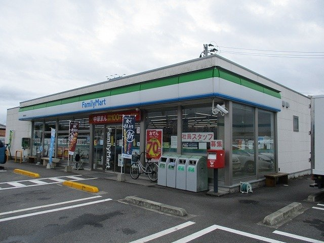 フロスティの周辺|ファミリーマート串間西浜店まで600m