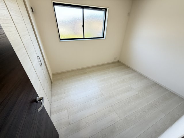 八田寺町1号棟の洋室