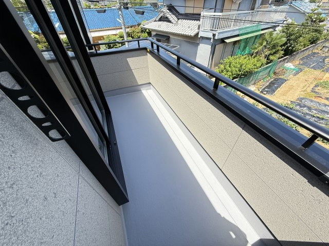 八田寺町1号棟のバルコニー