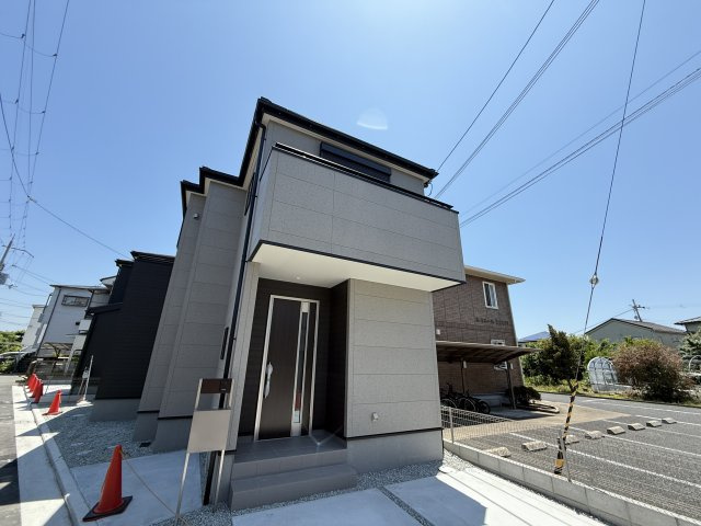 八田寺町1号棟の外観