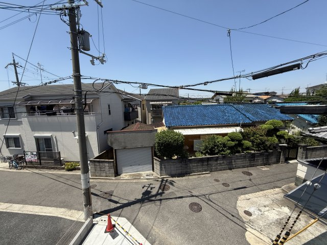 八田寺町1号棟の前面道路含む現地写真