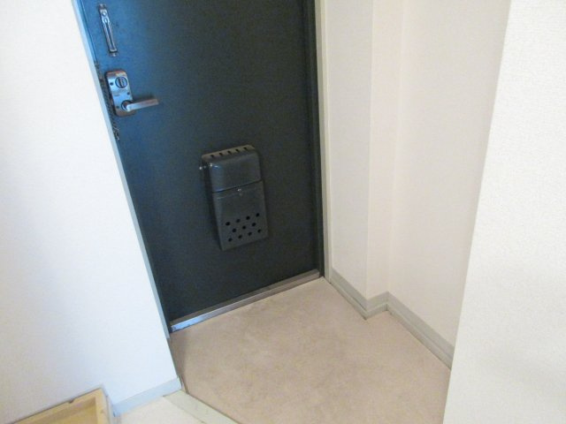 ヴィラ武蔵野の玄関|参考写真です。別のお部屋の写真です。