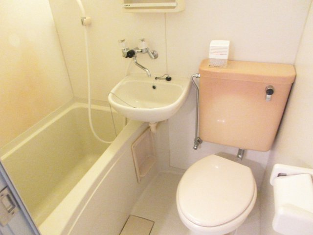 ヴィラ武蔵野の浴室|参考写真です。別のお部屋の写真です。