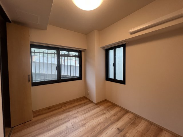 外見より中身重視派の方はどうぞ【扶桑ハイツ南太田】デザインリノベの洋室