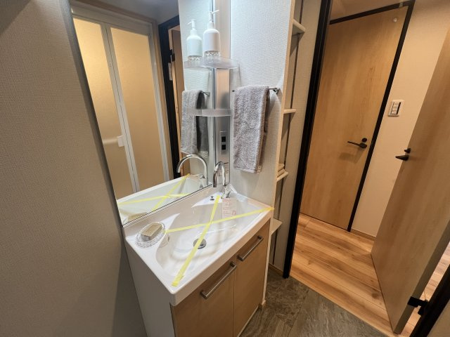 外見より中身重視派の方はどうぞ【扶桑ハイツ南太田】デザインリノベの独立洗面台