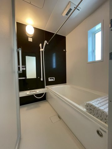 富士宮市万野原新田第29　新築戸建　全７棟　5号棟の浴室|現地撮影