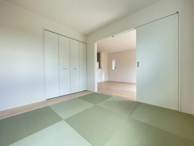 富士宮市万野原新田第29　新築戸建　全７棟　5号棟の和室|現地撮影