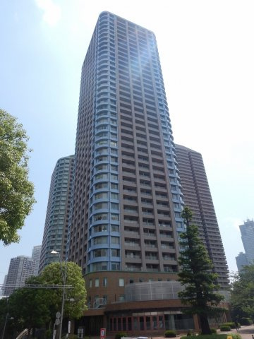 スカイライトタワーの外観