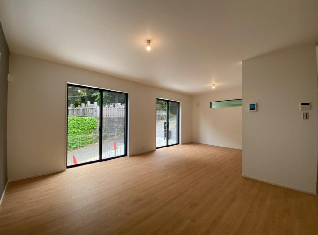 横浜市港北区大曾根台 新築戸建て【仲介手数料無料】カースペース3台