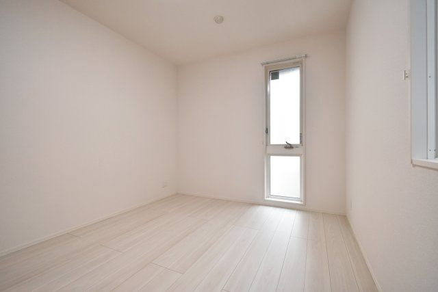 トリシア上甲子園の洋室