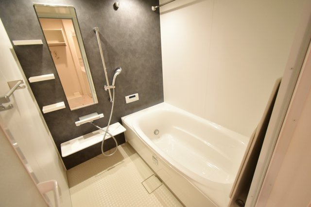 トリシア上甲子園の浴室