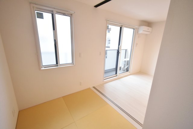 トリシア上甲子園の和室