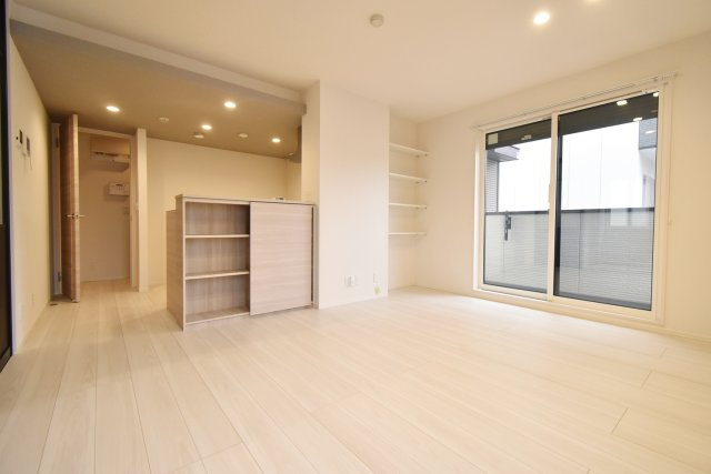 トリシア上甲子園の居間・リビング