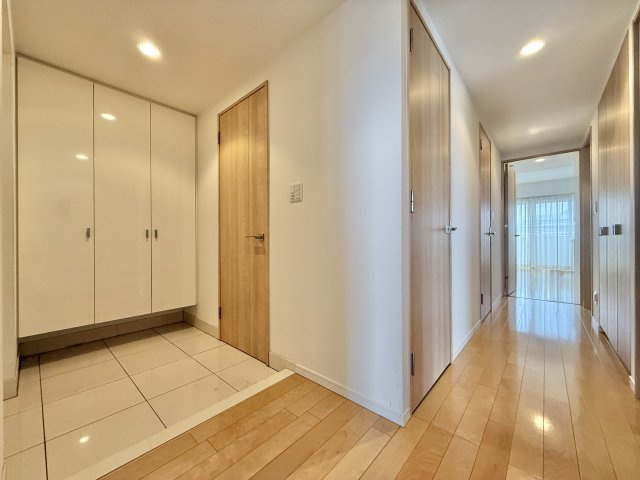 プレミスト八幡駅マスターズプレイスのバルコニー|広々としたバルコニー！現在、大規模修繕中です！！