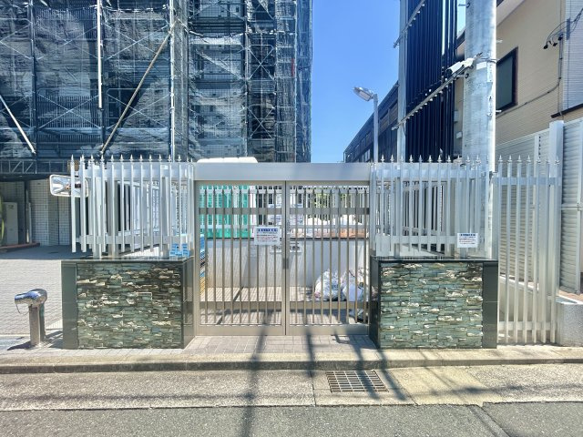 プレミスト八幡駅マスターズプレイスのその他|ゴミスペースも敷地内に完備！