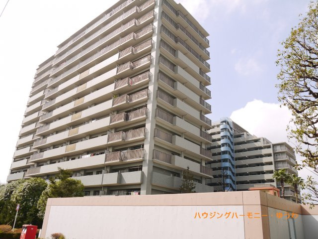 【外観】 | パーク・エステート上板橋 | 総戸数298戸のビッグコミュニティ。集会室・キッズルームもあります