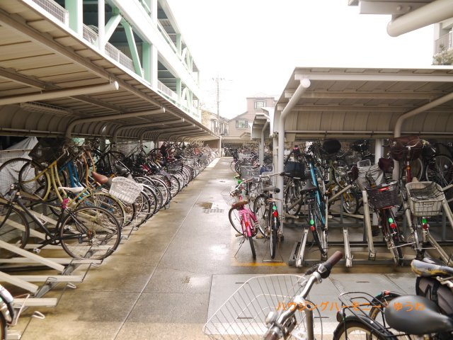 【その他共用部分】 | パーク・エステート上板橋 | 便利な屋根付き駐輪場があります。