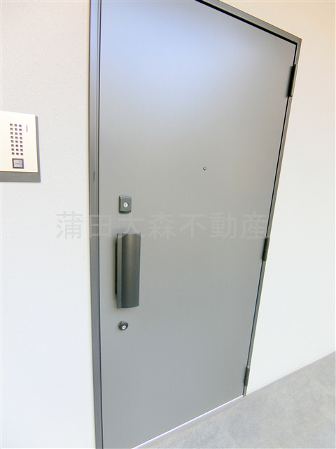 VER　FLAT(ベールフラット)の玄関