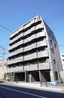 【外観】 | 鉄筋コンクリート造のがっちりとした建物。