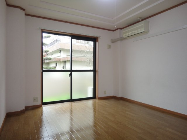 メゾン・弘西の内装|洋室