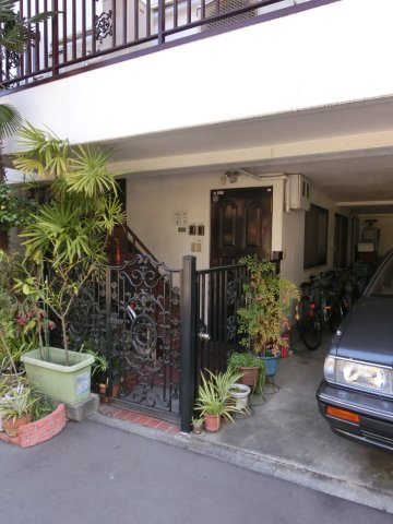 砂山ビルのエントランス