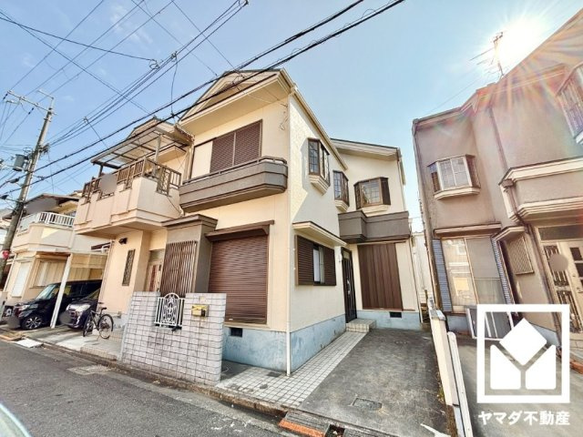 八幡市八幡吉原の外観