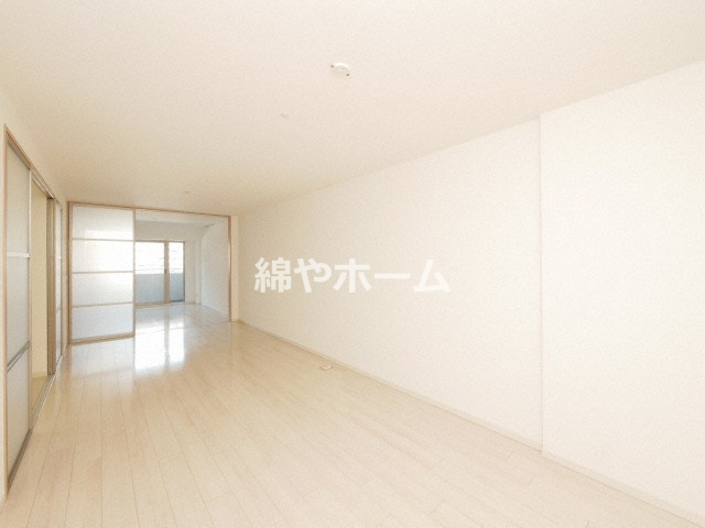 ロイヤルパークスなんばの洋室|個人の部屋や寝室として使える洋室です