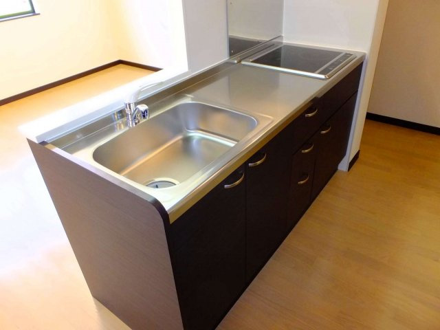 レオネクストエスポワールのキッチン|カウンターキッチンです！